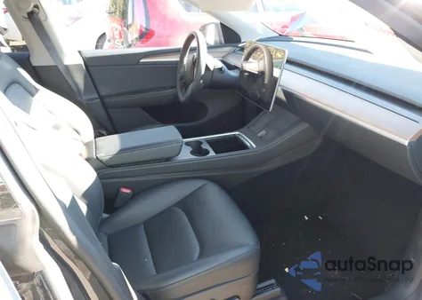 2023 Tesla Model Y Awd/Long Range Dual Motor All-Wheel Drive from USA, damaged, VIN 7SAYGDEE7PA136227